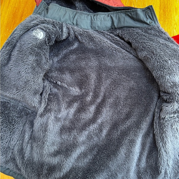 The North Face Burgundy Puffer Jacket - Reversible Size Youth Large - Picture 7 of 8